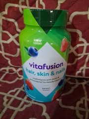 Vitafusion Hair Skin & Nails 5000mcg Biotin Multivitamin 100 Berry Gummies 11/26